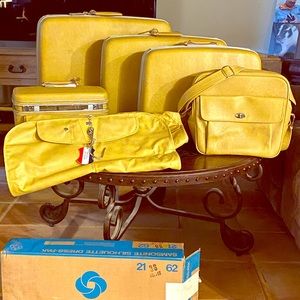 Vintage Samsonite Luggage Toffee